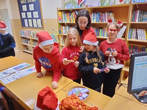 mikołajki w bibliotece
