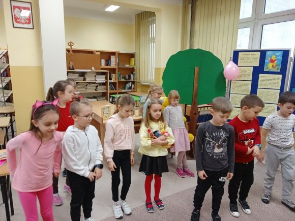 Międzynarodowy Dzień Kubusia Puchatka w bibliotece szkolnej