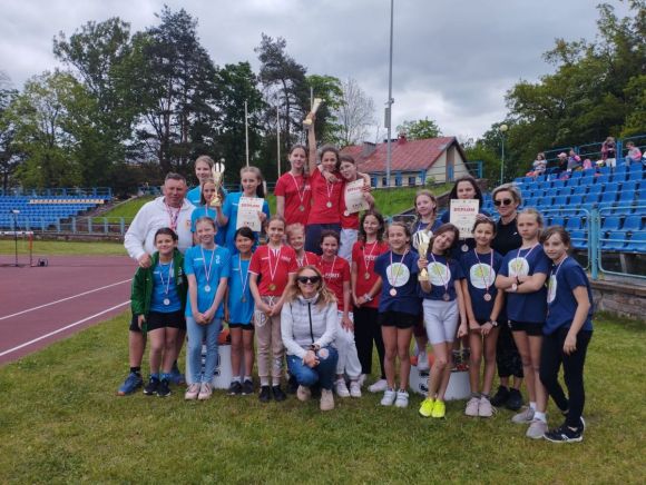 MISTRZYNIE KIELC W TRÓJBOJU LEKKOATLETYCZNYM