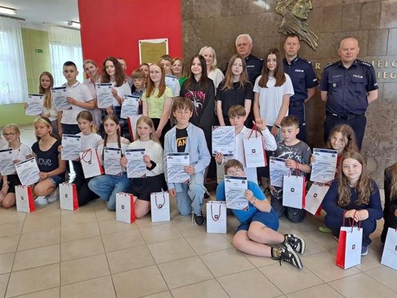III edycja konkursu Majówka z Bohaterem w SP 33