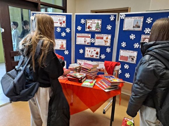 Mikołajki z Mikołajkiem w bibliotece