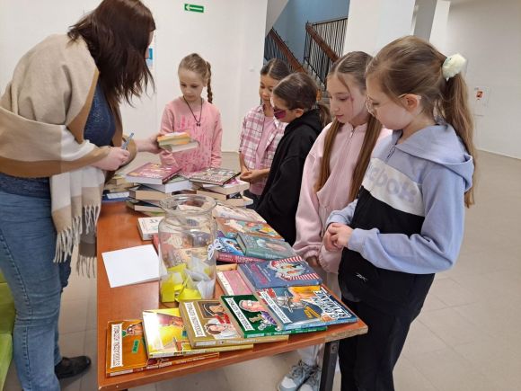 Walentynki z biblioteką