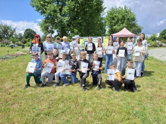 Podsumowanie projektu SOS – Senior • Ogród • Szkoła. Ratujemy planetę,  budujemy więzi
