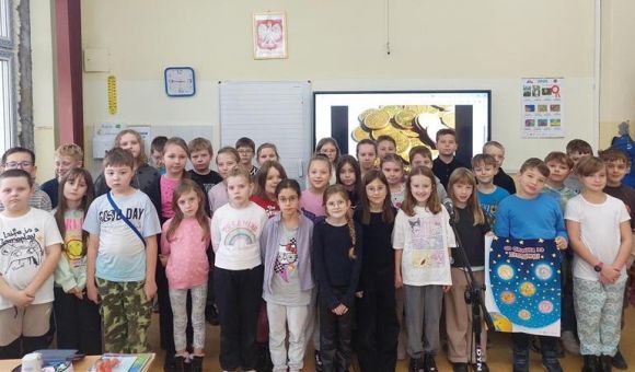 Ogólnopolski projekt Od grosika do złotówki w SP 33’2025