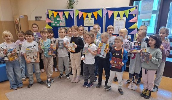 Pierwszaki nowymi czytelnikami