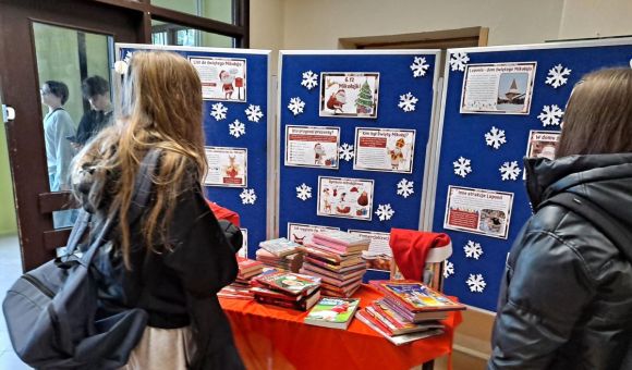 Mikołajki z Mikołajkiem w bibliotece