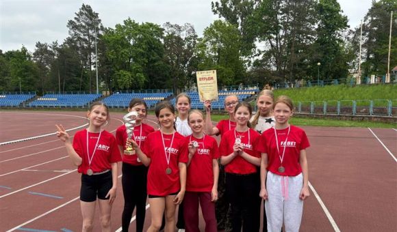 Dziewczyny na medal – wicemistrzynie Kielc!