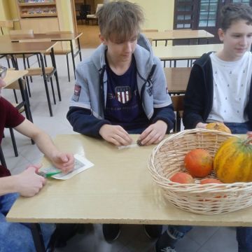 pamięci twórcom