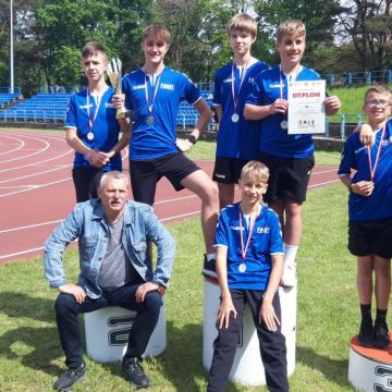 SUKCES W CZWÓRÓJBOJU LEKKOATLETYCZNYM CHŁOPCÓW