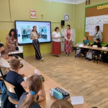 Wizyta brytyjskich studentek w SP 33