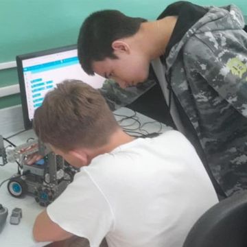 Uczniowie rozwijają swoje zainteresowania