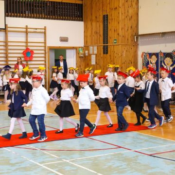 Ślubowanie uczniów klas pierwszych