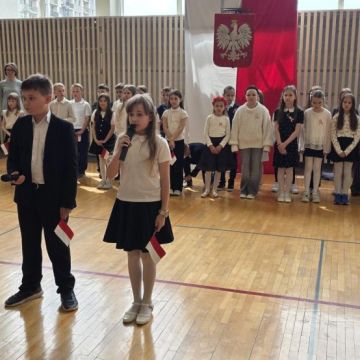 Uroczyste obchody Świąt Majowych w naszej szkole